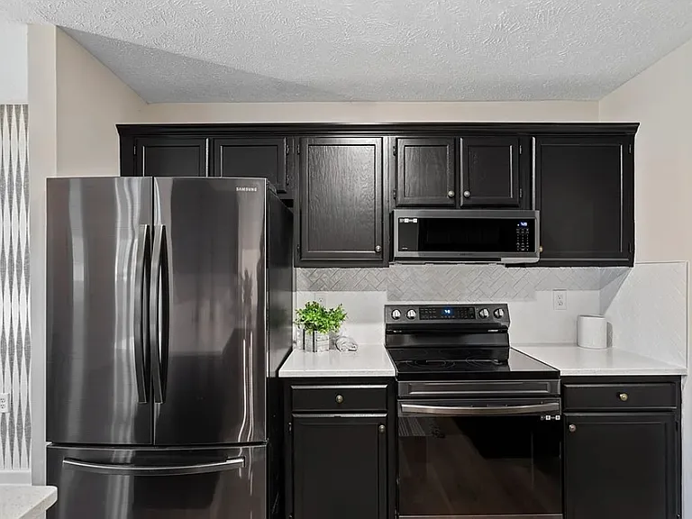 7028 Calamar Dr — Photo 11