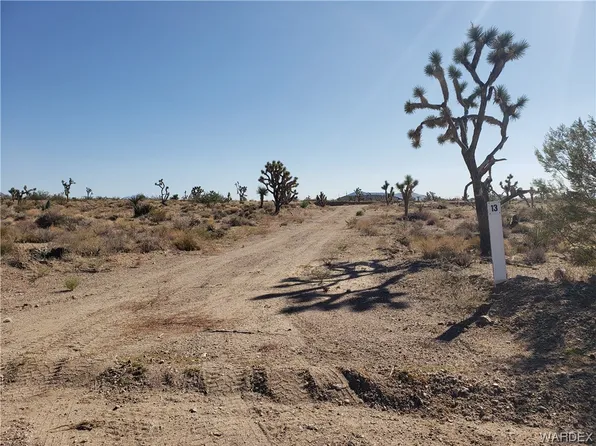 8646 W Leonard Dr, White Hills, AZ 86445