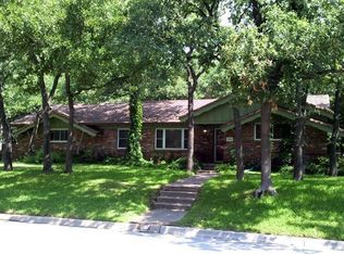 616 W Pleasantview Dr, Hurst, TX 76054