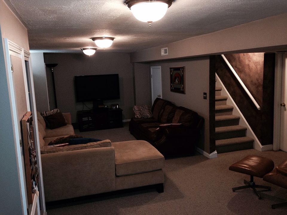 1st image of 202 Sloan Ave