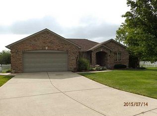 4245 S Amber Ct, New Palestine, IN 46163