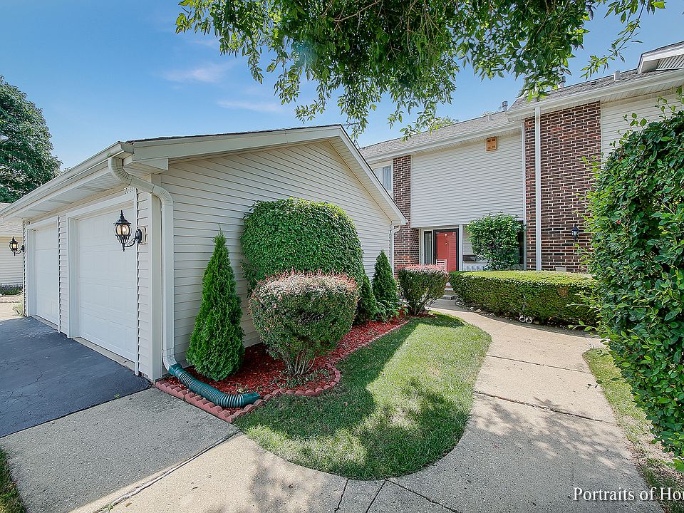 1st image of 30W301 Pinehurst Dr