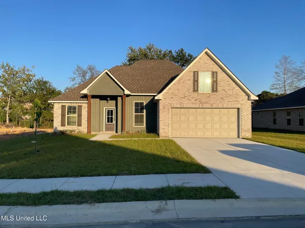 14 Gant Ln, Long Beach, MS 39560