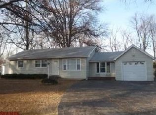 1503 Lakeside Ln, Saint Louis, MO