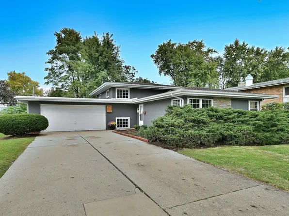 711 Cadillac Dr, Wheaton, IL 60187