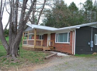 1063 Henson Cove Rd, Canton, NC 28716