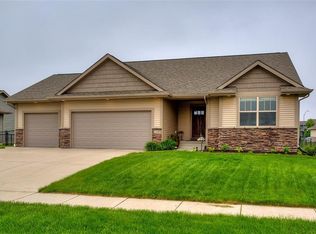 1800 NW Gabus Dr, Grimes, IA 50111