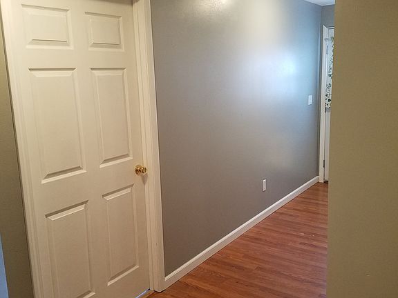 4th image of 4028 W Everett Ave