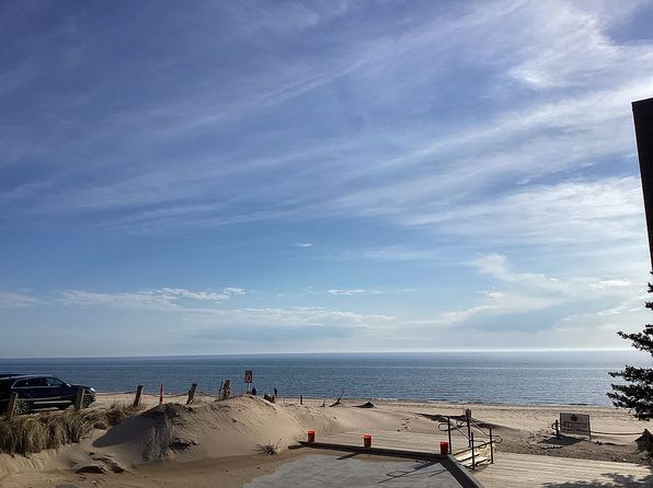 1159 S Harbor Dr UNIT B1, Grand Haven, MI 49417