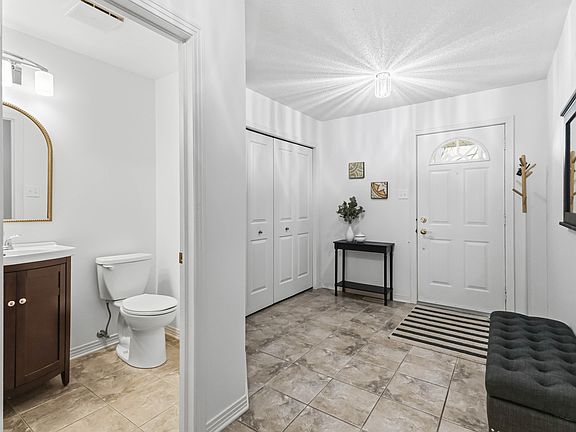 4th image of 155 Killarney Rd