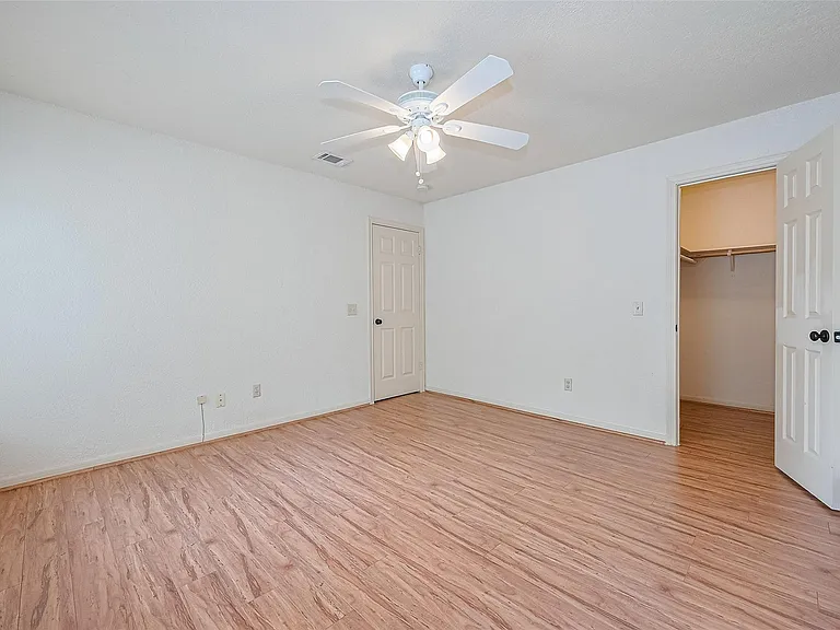 3614 Bee Bayou Ln — Photo 34