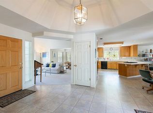 1451 Country Manor Dr, Santa Rosa, CA 95401