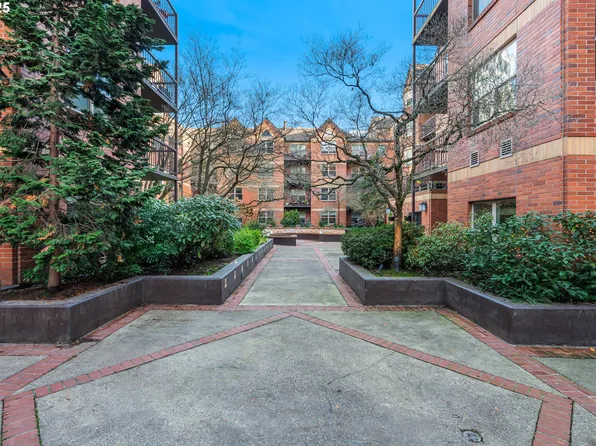 1500 SW Park Ave APT 215, Portland, OR 97201