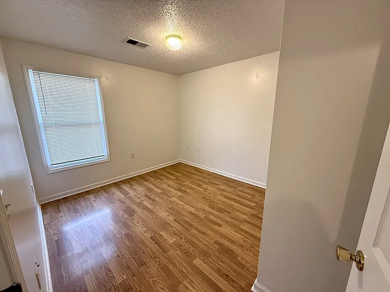 46 Sandalwood Way — Photo 2