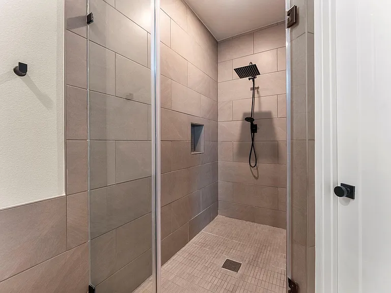 5825 Francis Oak Pl — Photo 31