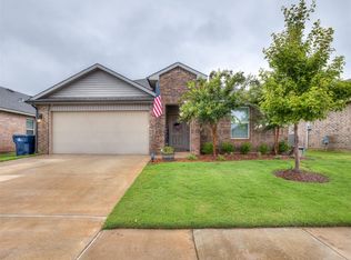 4213 Moonlight Rd, Mustang, OK 73064