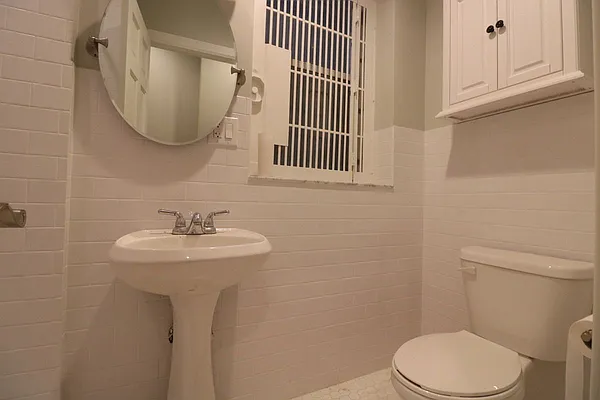 Rented by Compass | media 19