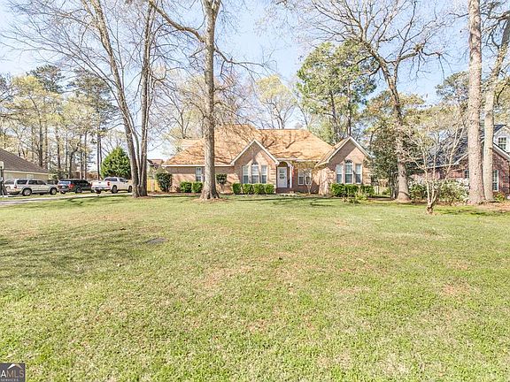 4th image of 105 Kentucky Downs