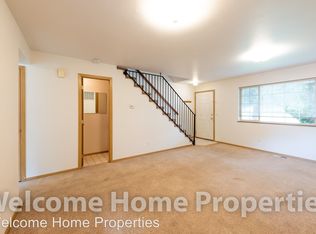 623 W Whitman Dr, College Place, WA 99324
