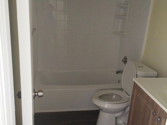 5th image of 4601 Old Lantern Way