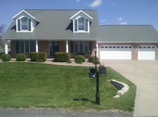 4032 S Wheatfield Way, Mapleton, IL 61547