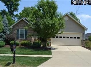 5043 Autumnwood Ln, Brunswick, OH 44212
