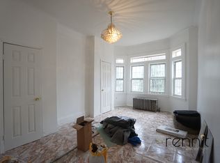 36 Hubbard Pl #1, Brooklyn, NY 11210