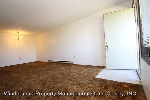 5th image of 523 W Crest Dr APT 9