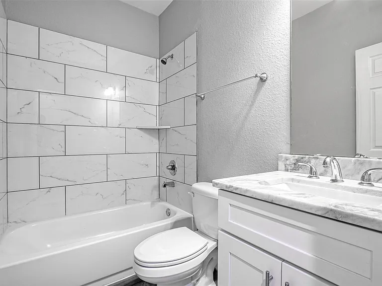 9306 Bean St #A — Photo 8