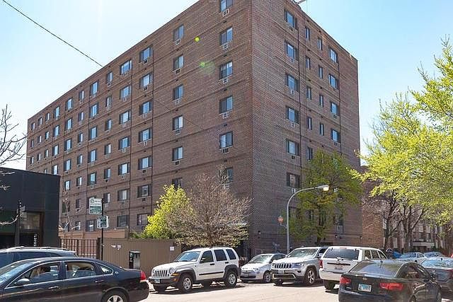 1st image of 607 W Wrightwood Ave APT 307