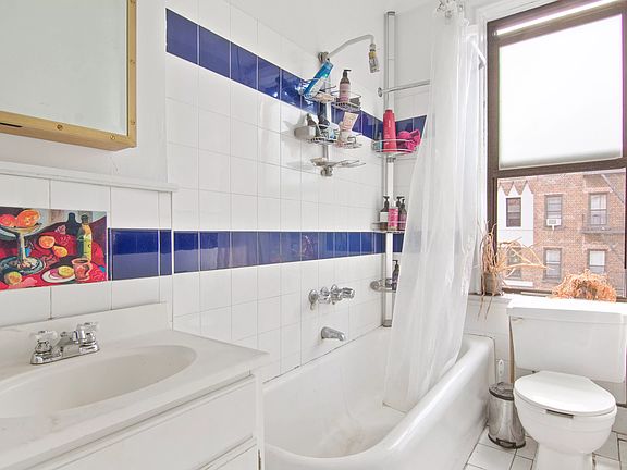 4th image of 35 Crown St APT 4J