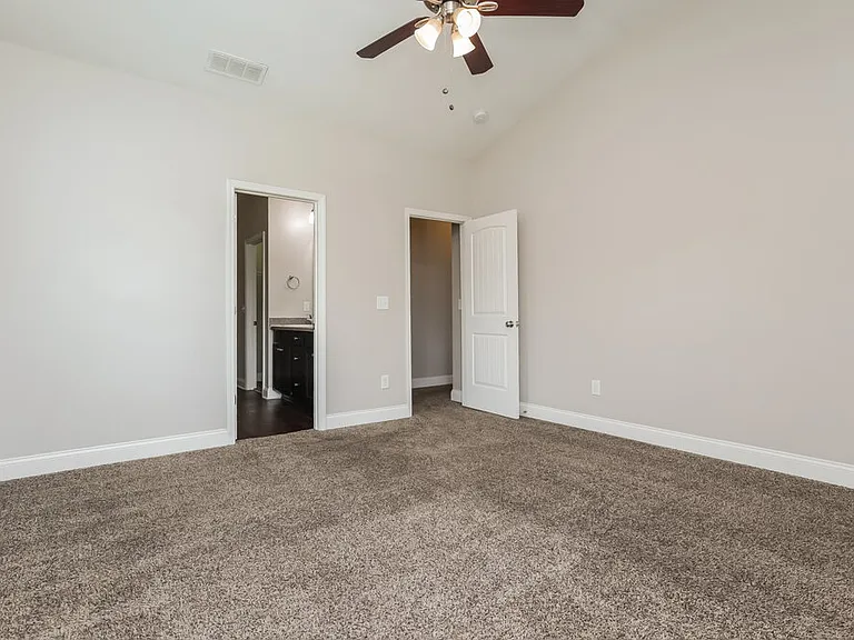 547 Joneus Dr — Photo 9