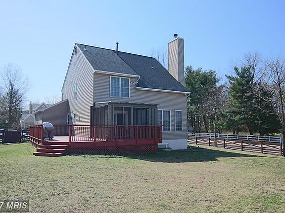 5th image of 1400 Cowsill Dr