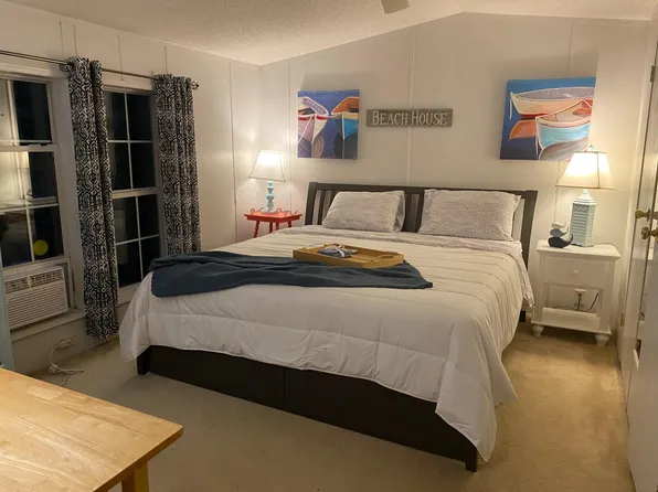 1302 Atlantic Hwy, Northport, ME 04849