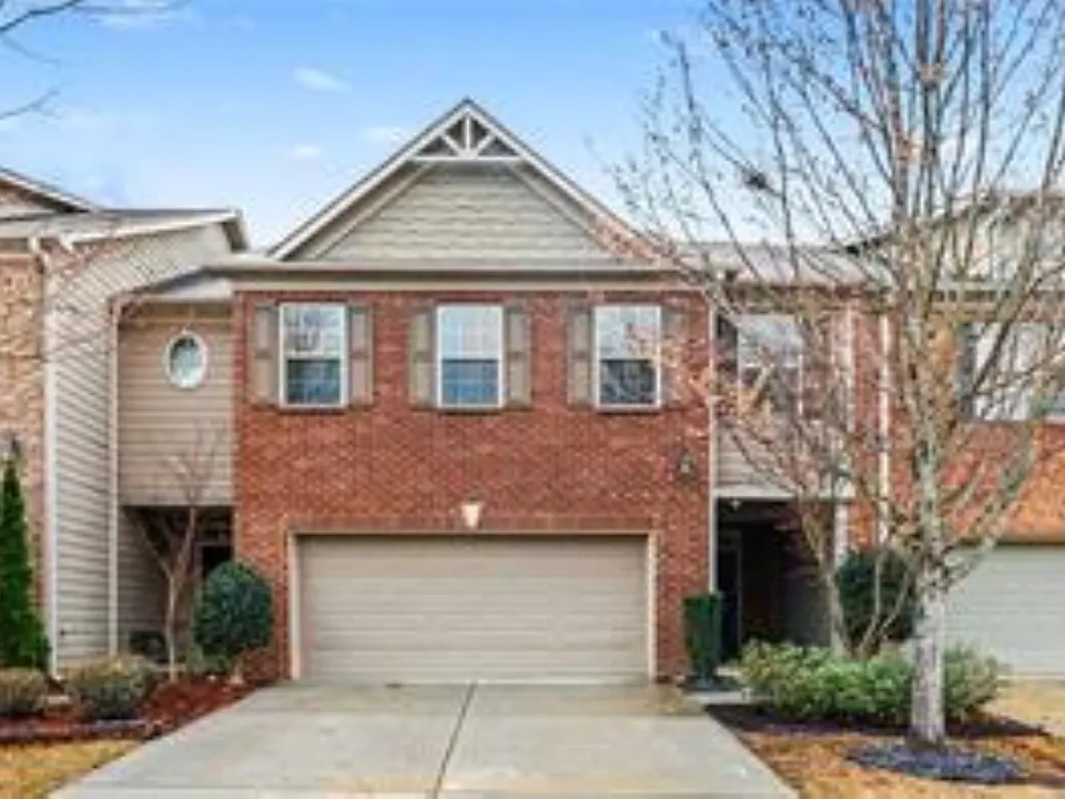 2524 Morgan Chase Dr