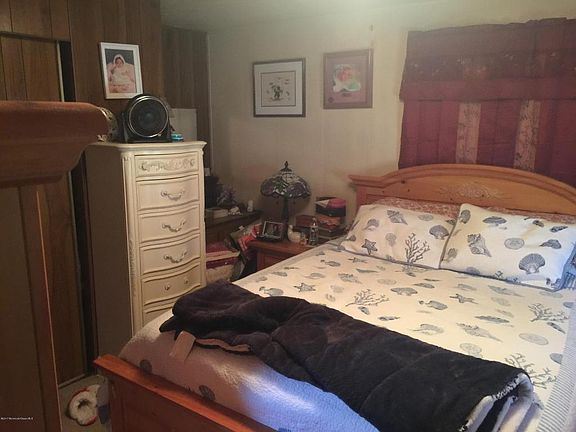 4th image of 833 Anvil Way