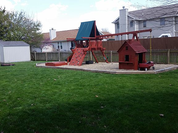 4th image of 408 Sherwood Dr