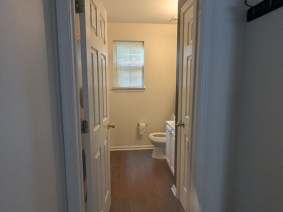 5th image of 1427 Harvey Ave