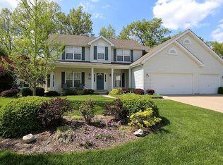 210 Black Oak Dr, Saint Peters, MO