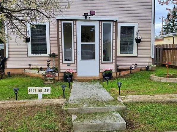 4924 S 50th Ave, Bruderheim, AB T0B 0S0