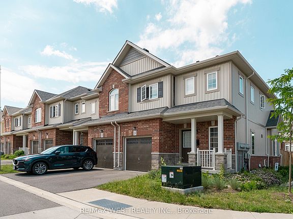 3rd image of 24 Dewberry Dr