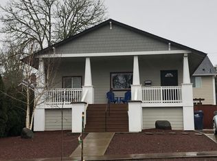 2074 Onyx St, Eugene, OR 97403