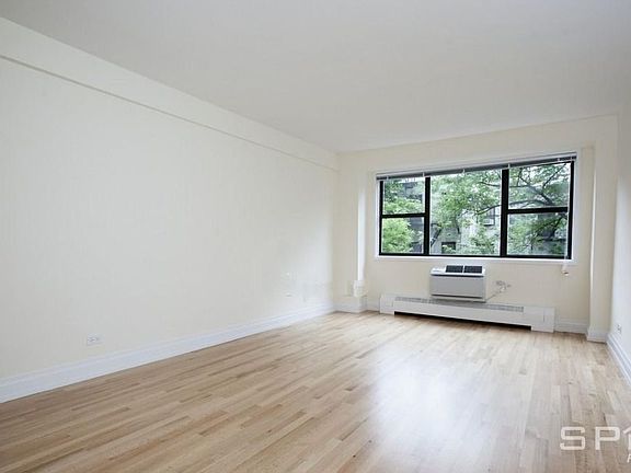 5th image of 1523 2nd Ave #11G