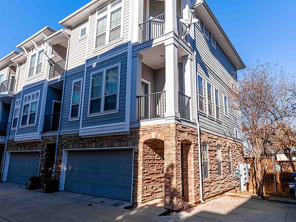 2nd image of 2326 Stutz Dr Unit 115