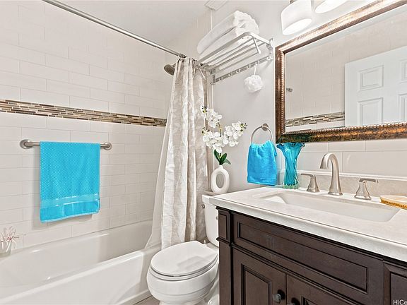 5th image of 2611 Ala Wai Blvd APT 706
