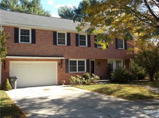 31 Glen Dr, Providence, RI 02906