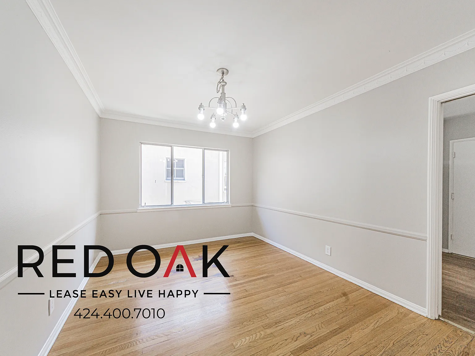 ~1 Month FREE~ Cheerful Two Bedroom with Lots of Natural Light, On-Site Laundry, and Parking Incl... — Photo 4