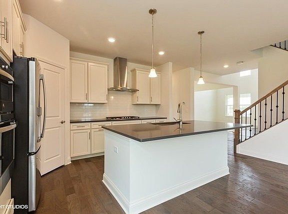 5th image of 1811 Coralito Ln