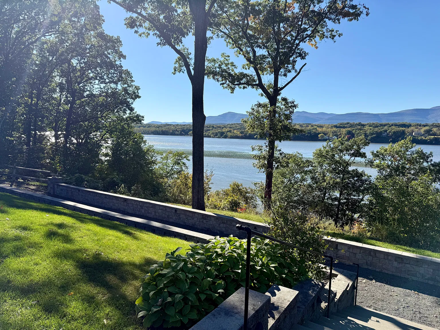 4 bed, 2800 sqft, $10,500 — Photo 4