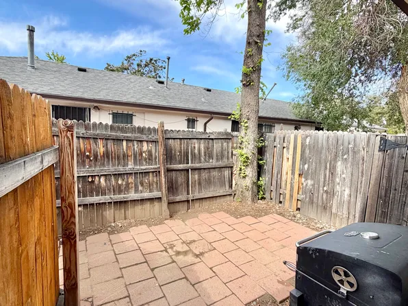 1149 Akron St, Aurora, CO